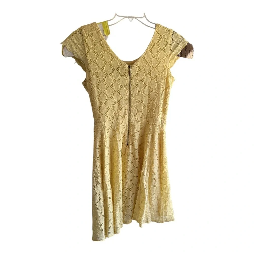 Cottagecore RN Studio by Ronni Nicole Dress 10 Yellow Eyelet Lace Mini